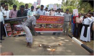 Jaffna University protest.JPG 02.JPG4.JPG5